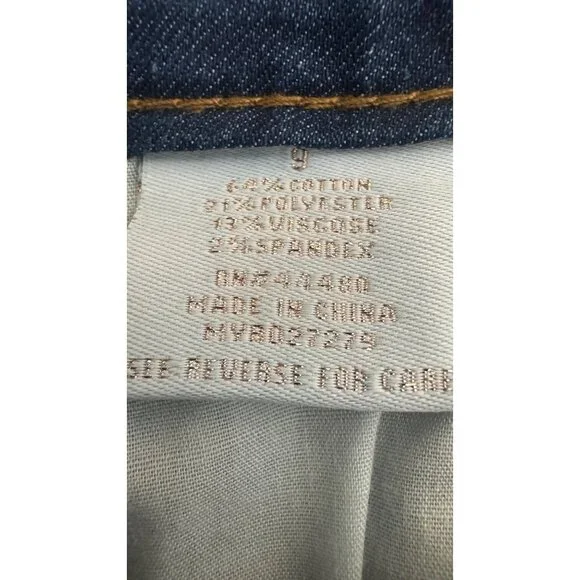 NWT Tinsel Town 9/29 High Rise Denim Shorts Blue Frayed Hem Casual Summer - Picture 14 of 15